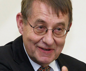 Matthias Hirzel